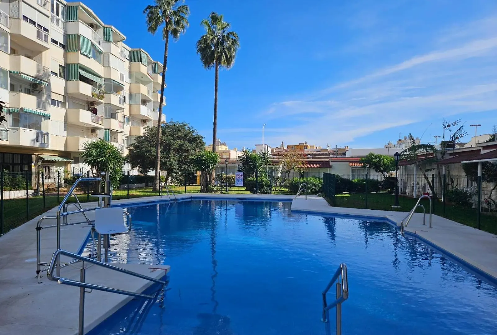 Playa Carihuela By Hdc Apartments Торремолинос